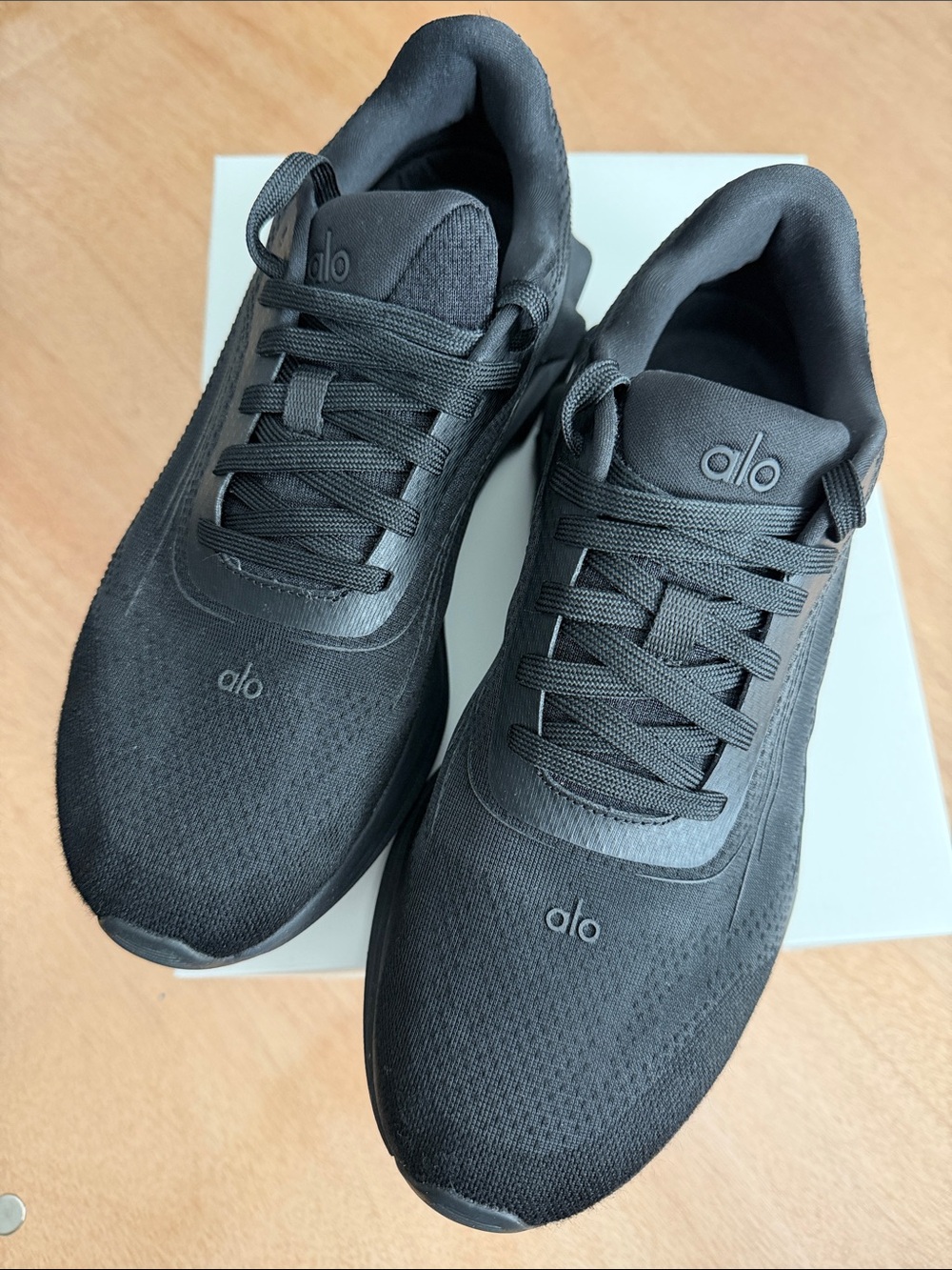 ALO Runner Black Athletic Sneakers - Minimal Performance Trainer (M7.5/W 9)